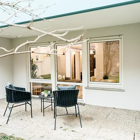 Bellabene Modernes Studio Apartment In Zentraler Lage Mit Terrasse, Parkplatz, Smarttv Pforzheim Exterior photo